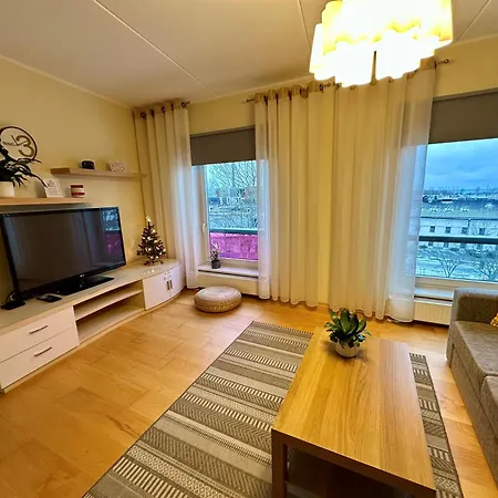 Marina With Seaview Appartamento Reval